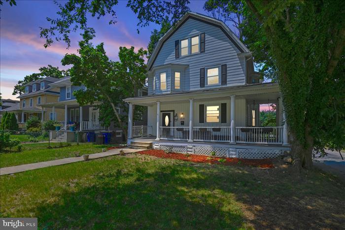 GARWYN OAKS - Residential