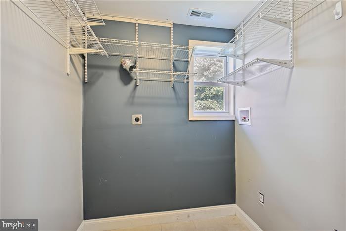 GARWYN OAKS - Residential