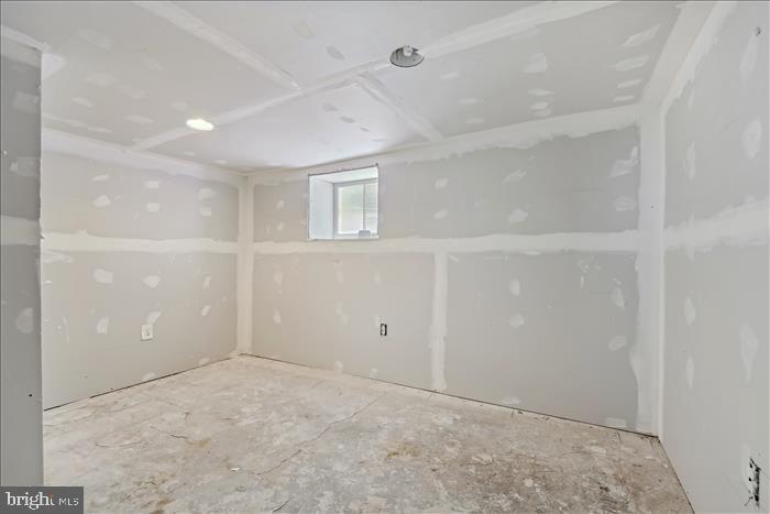 GARWYN OAKS - Residential