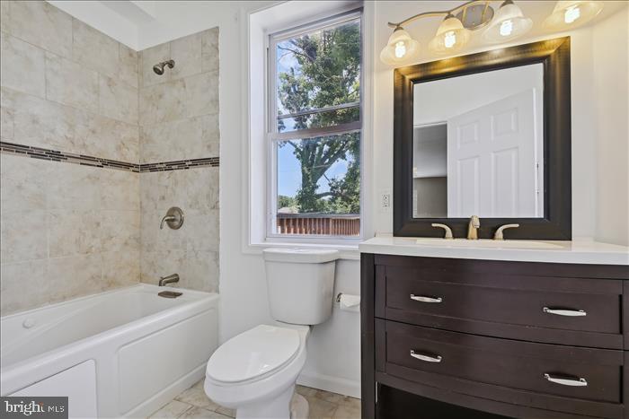 GARWYN OAKS - Residential