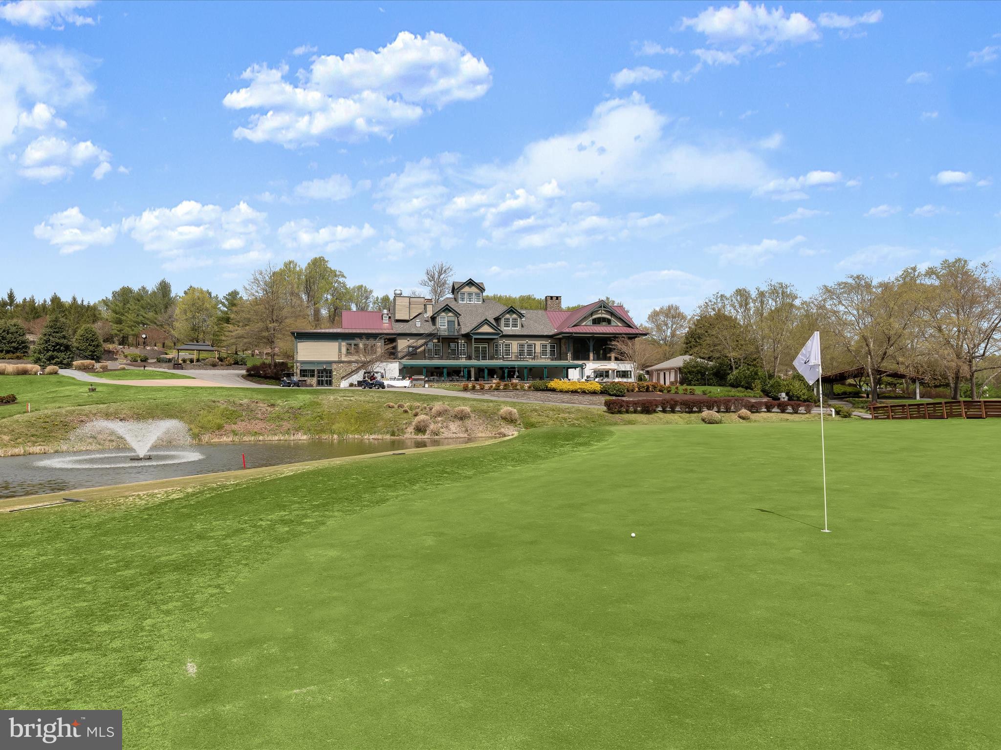 SOUTH RIVER COLONY - Residential