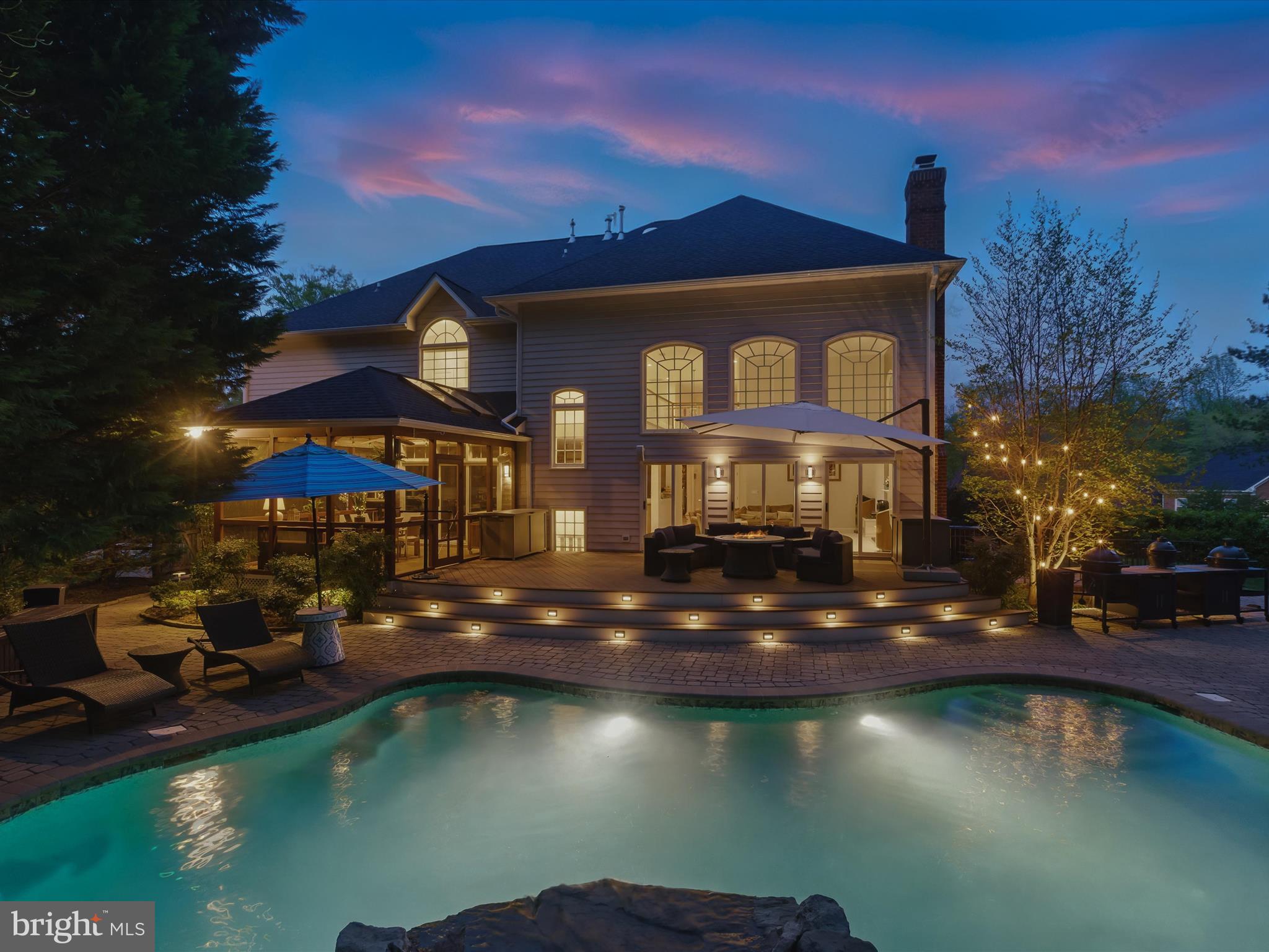 SOUTH RIVER COLONY - Residential