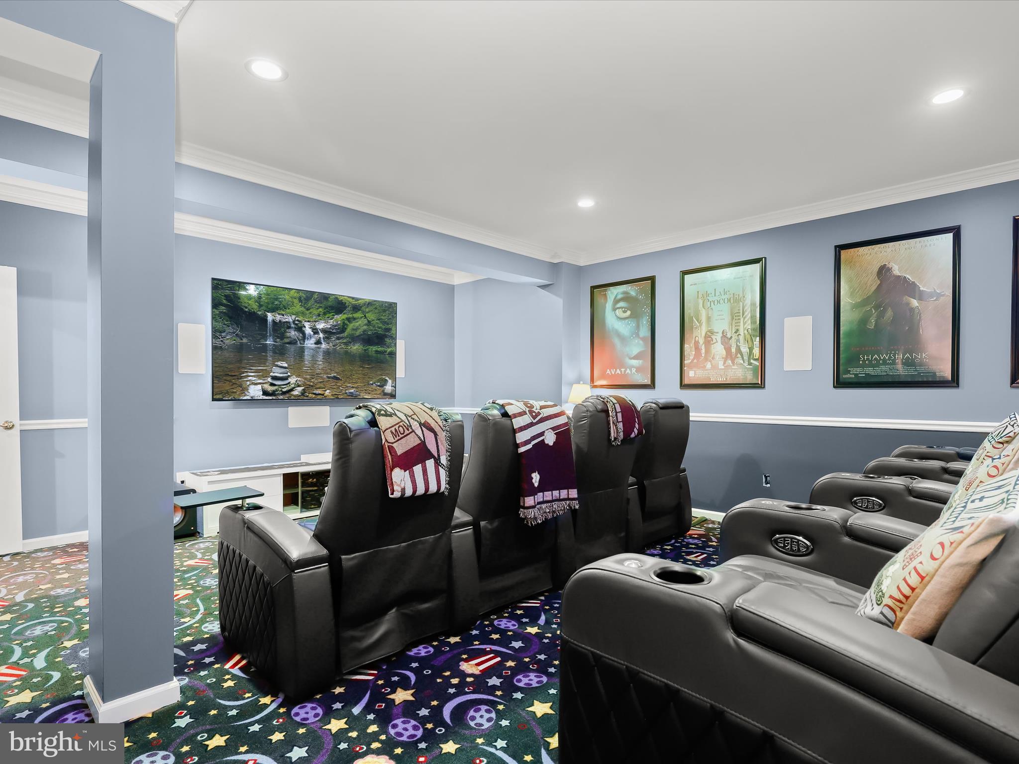 SOUTH RIVER COLONY - Residential