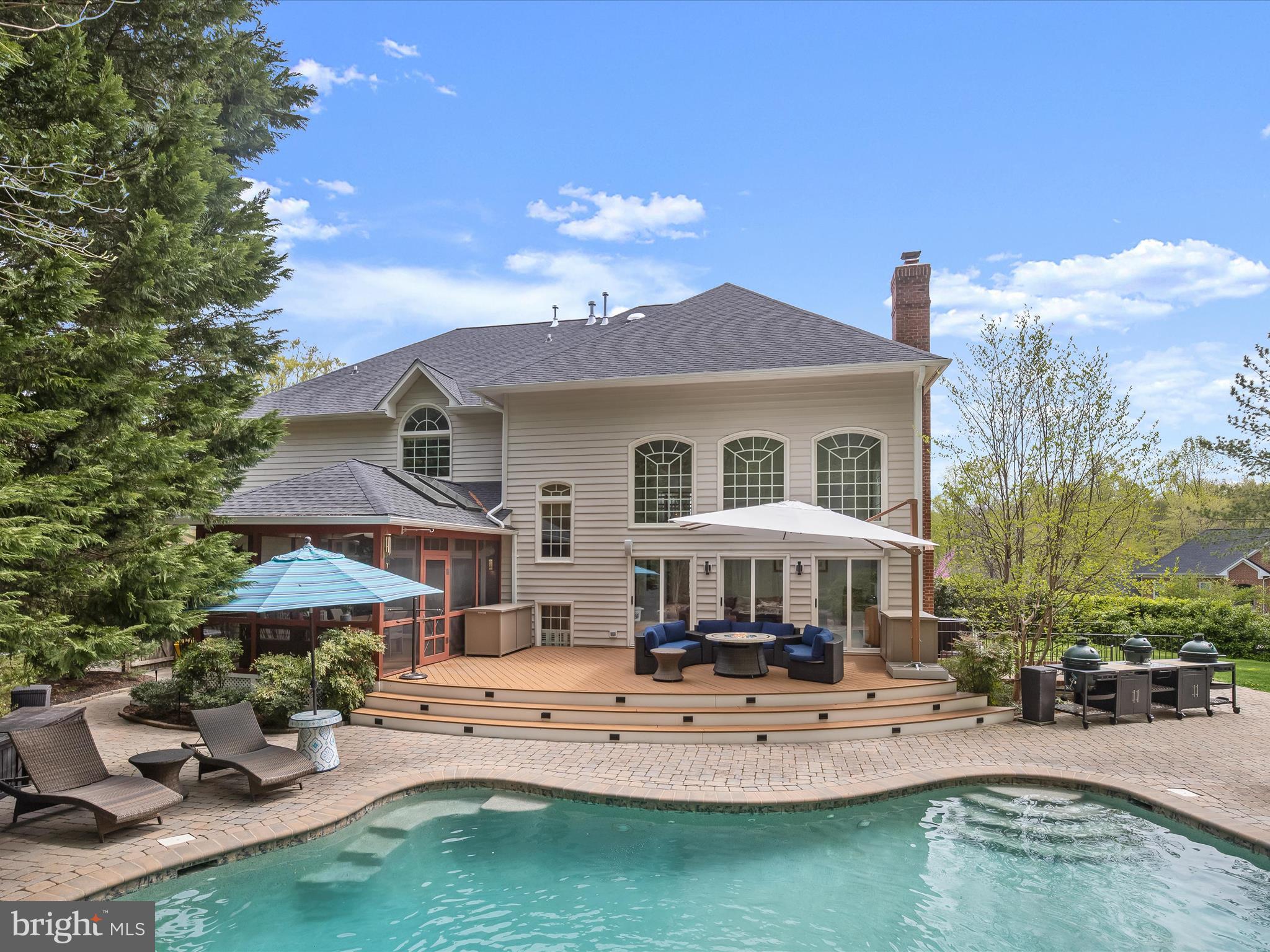 SOUTH RIVER COLONY - Residential