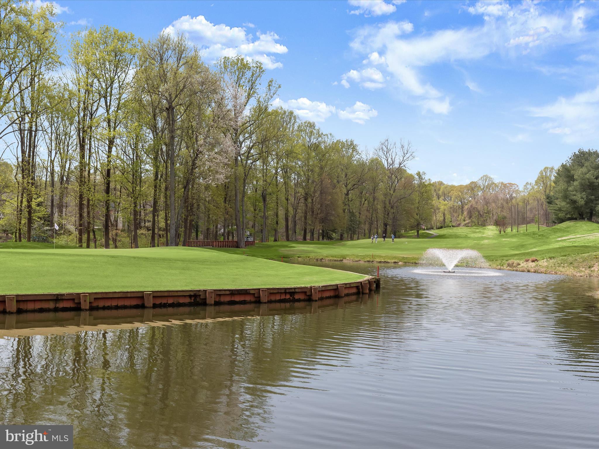 SOUTH RIVER COLONY - Residential