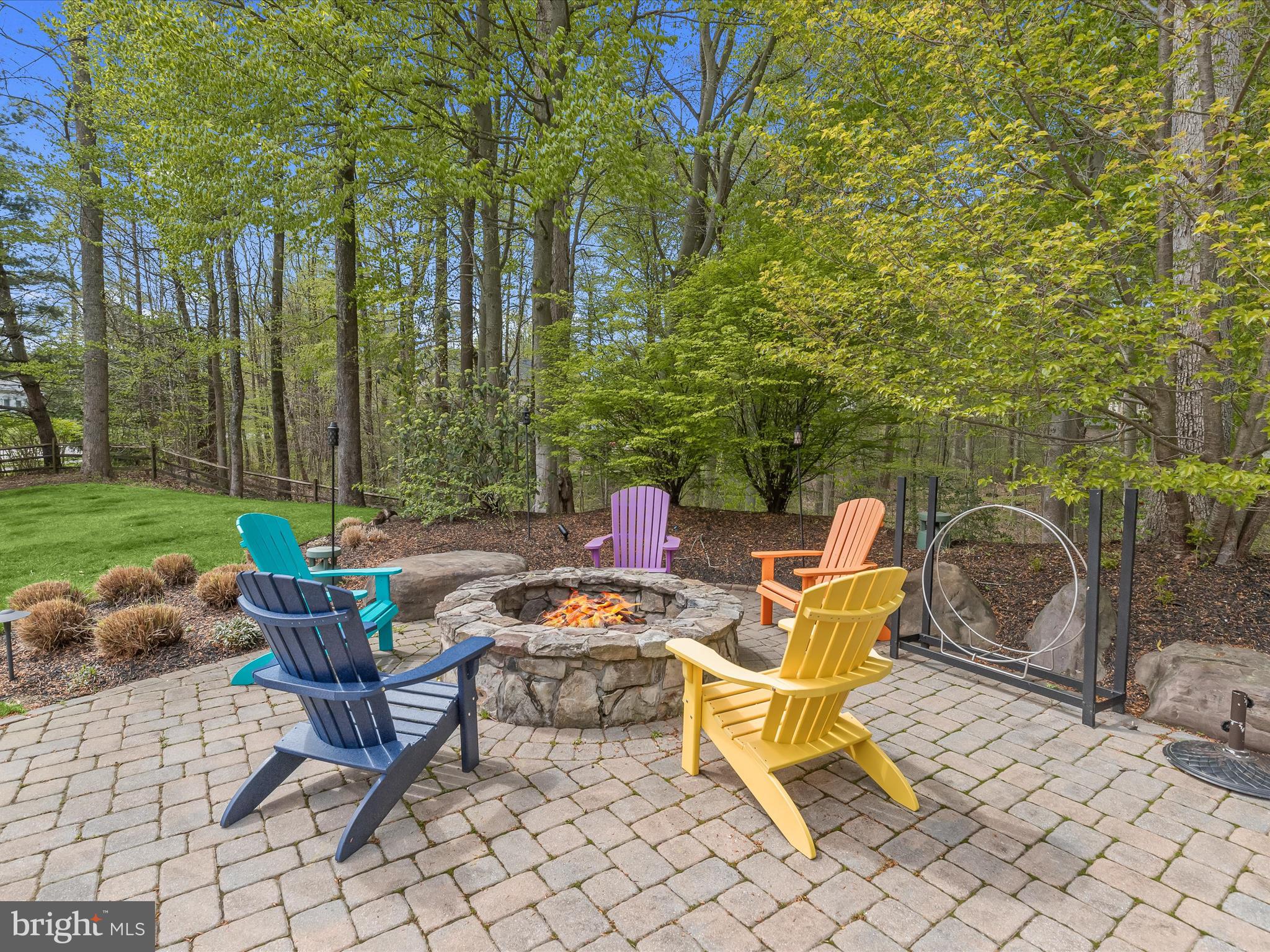 SOUTH RIVER COLONY - Residential