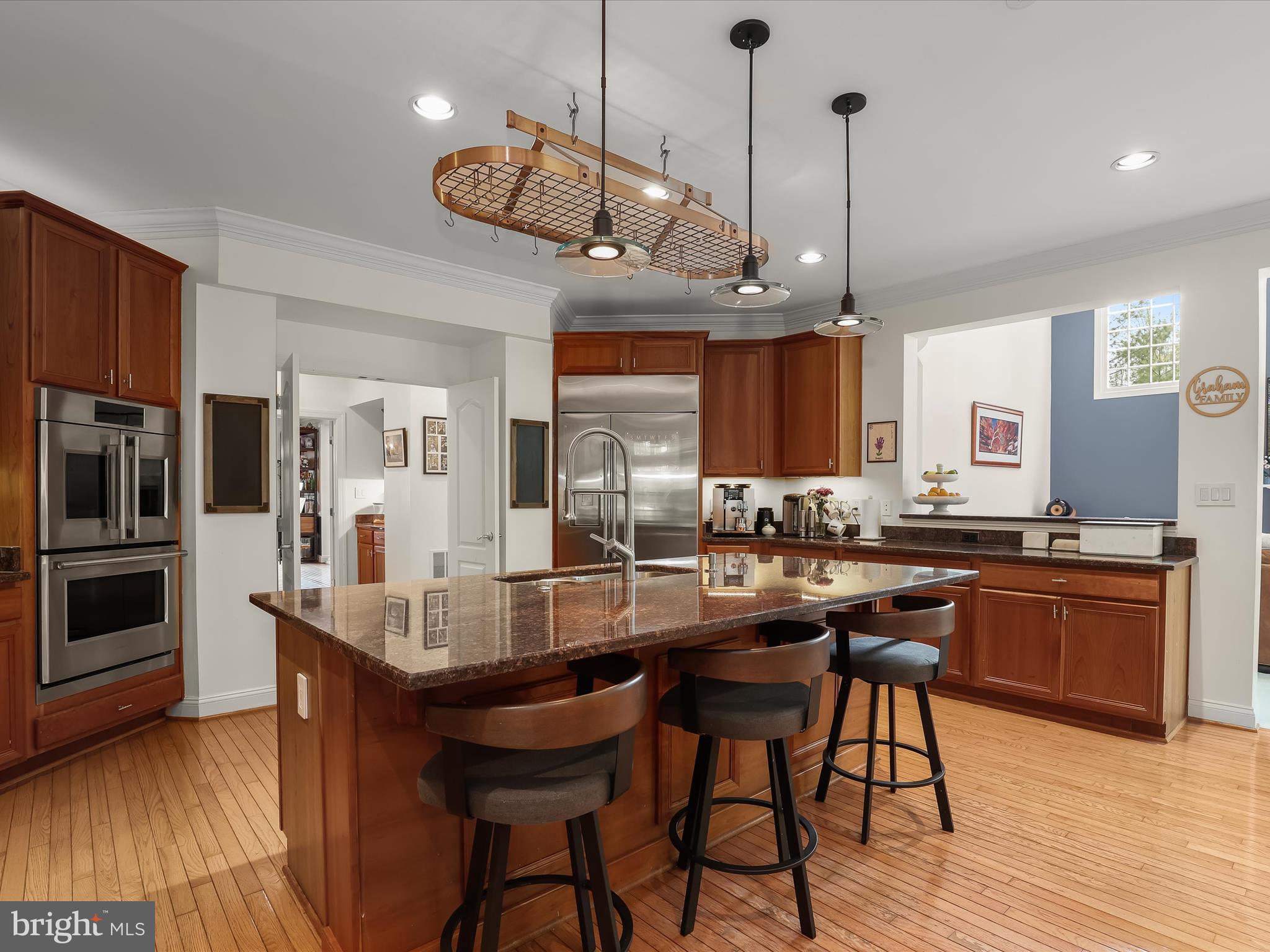 SOUTH RIVER COLONY - Residential