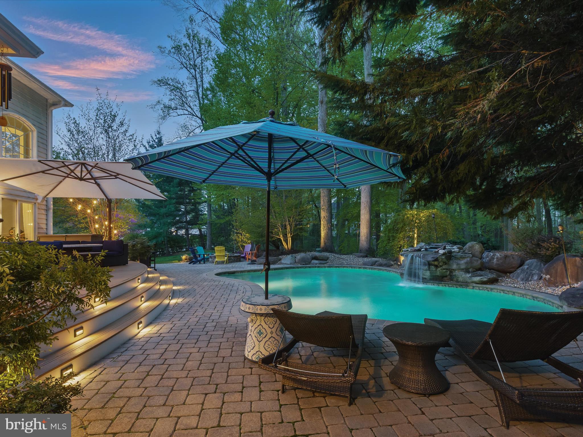 SOUTH RIVER COLONY - Residential