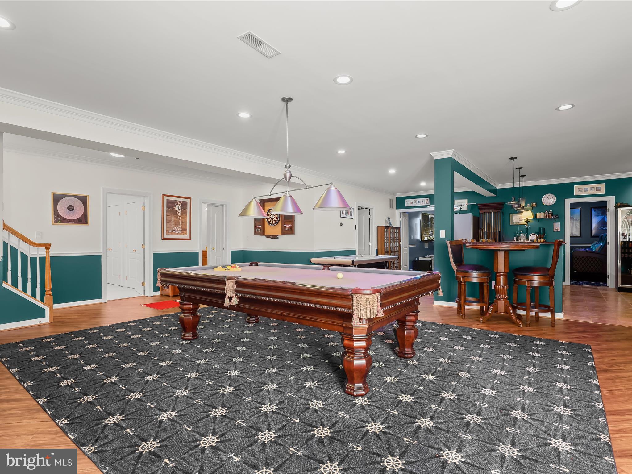 SOUTH RIVER COLONY - Residential