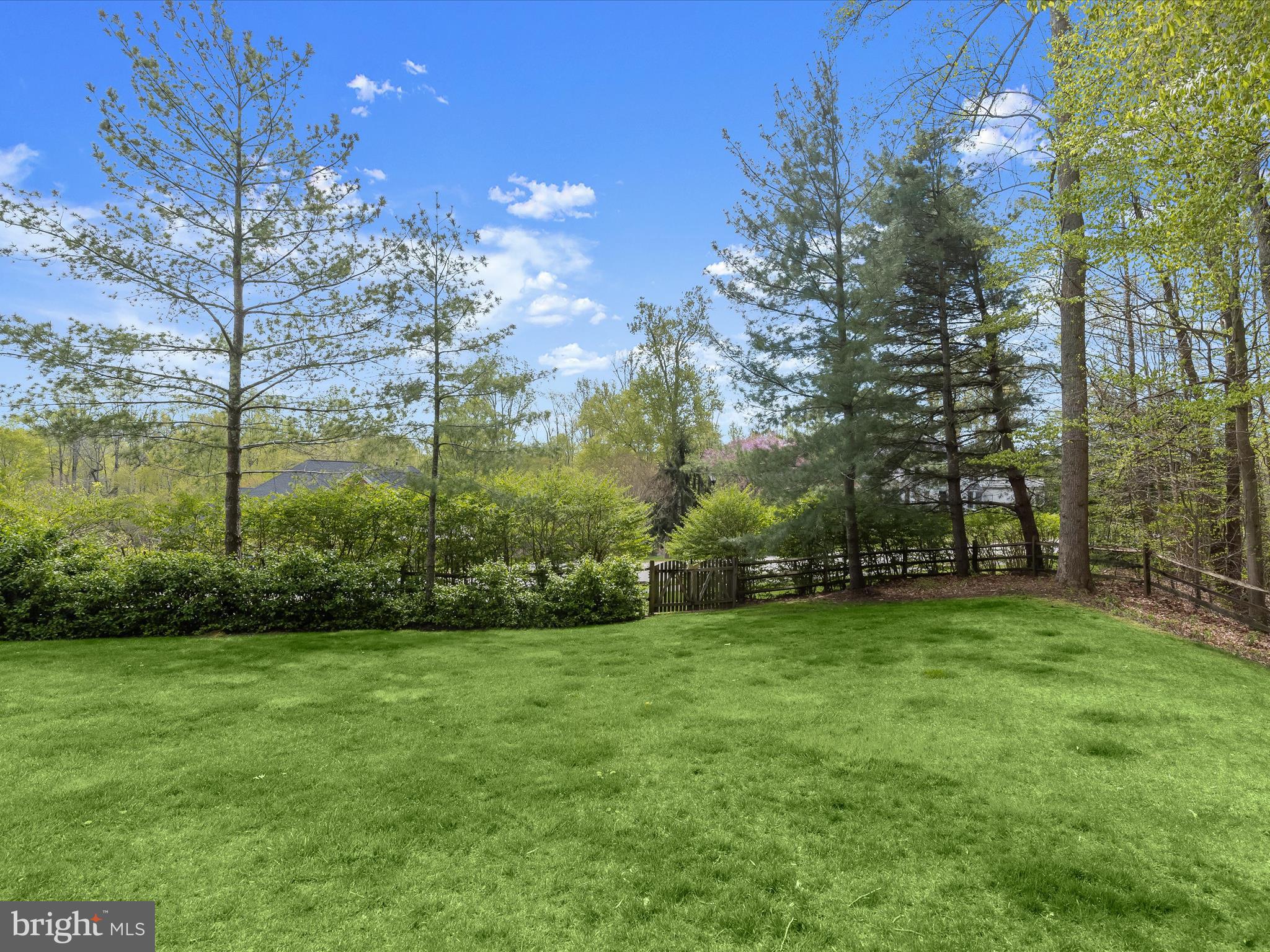 SOUTH RIVER COLONY - Residential