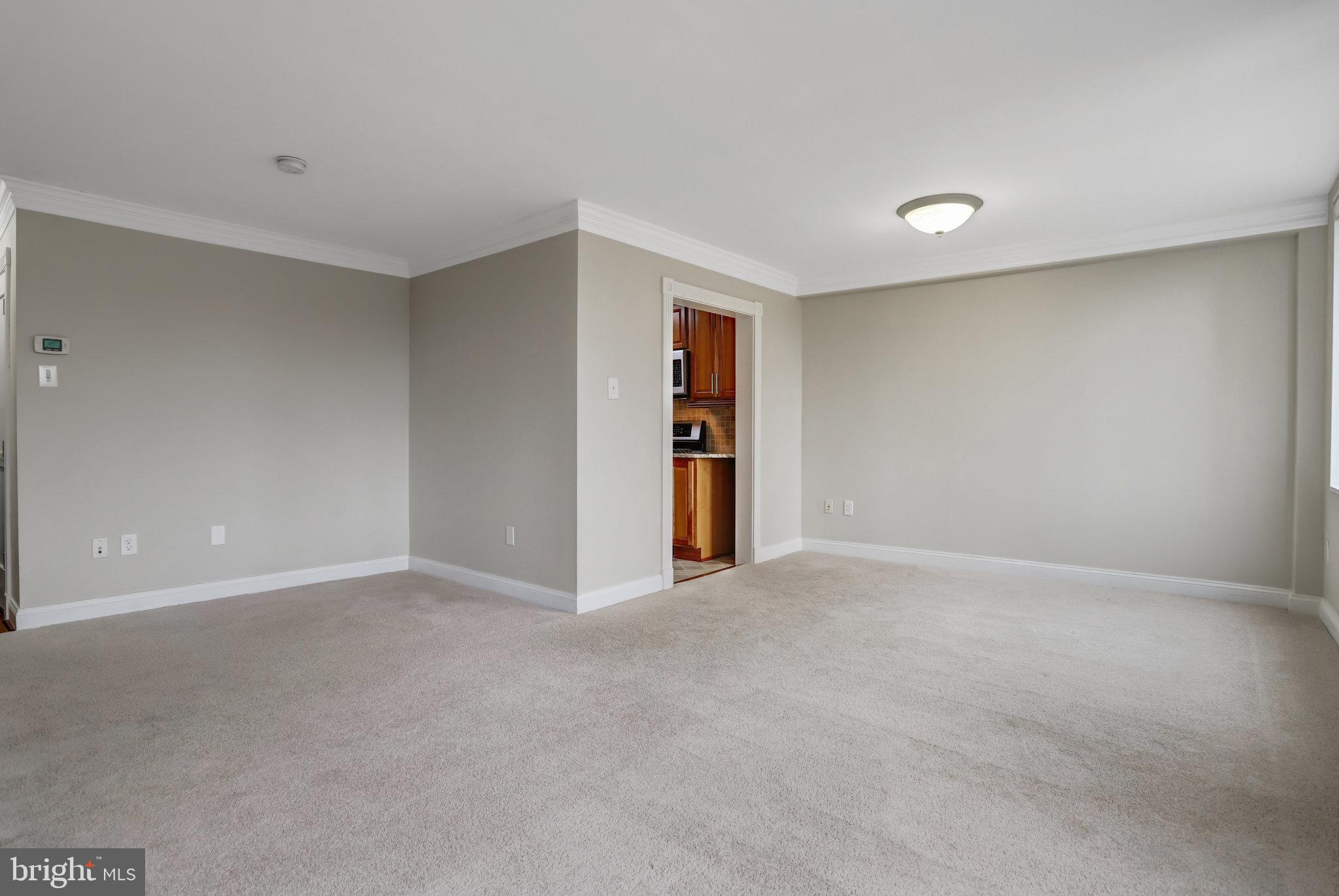 RIVER TOWERS - Residential