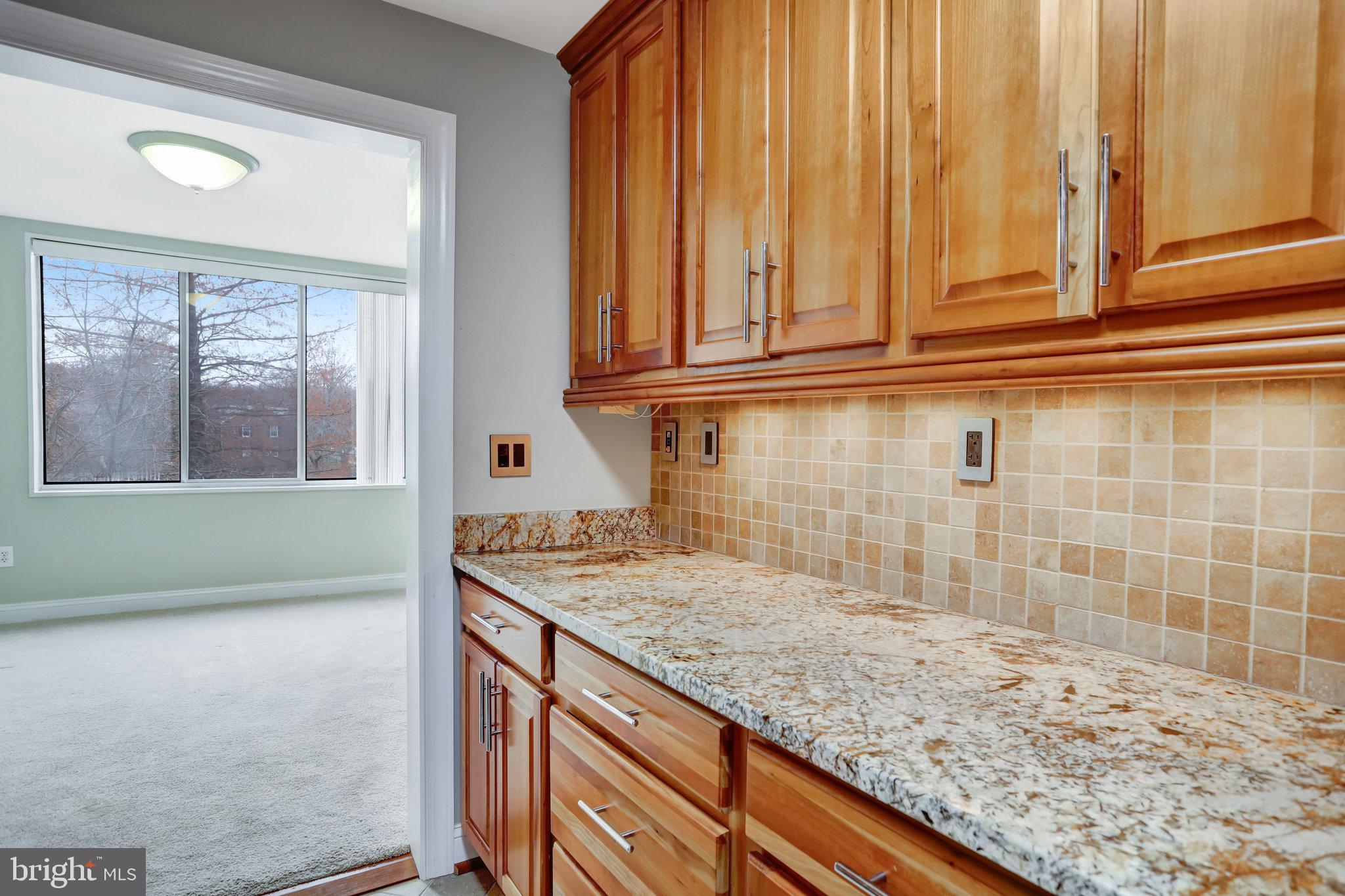 RIVER TOWERS - Residential