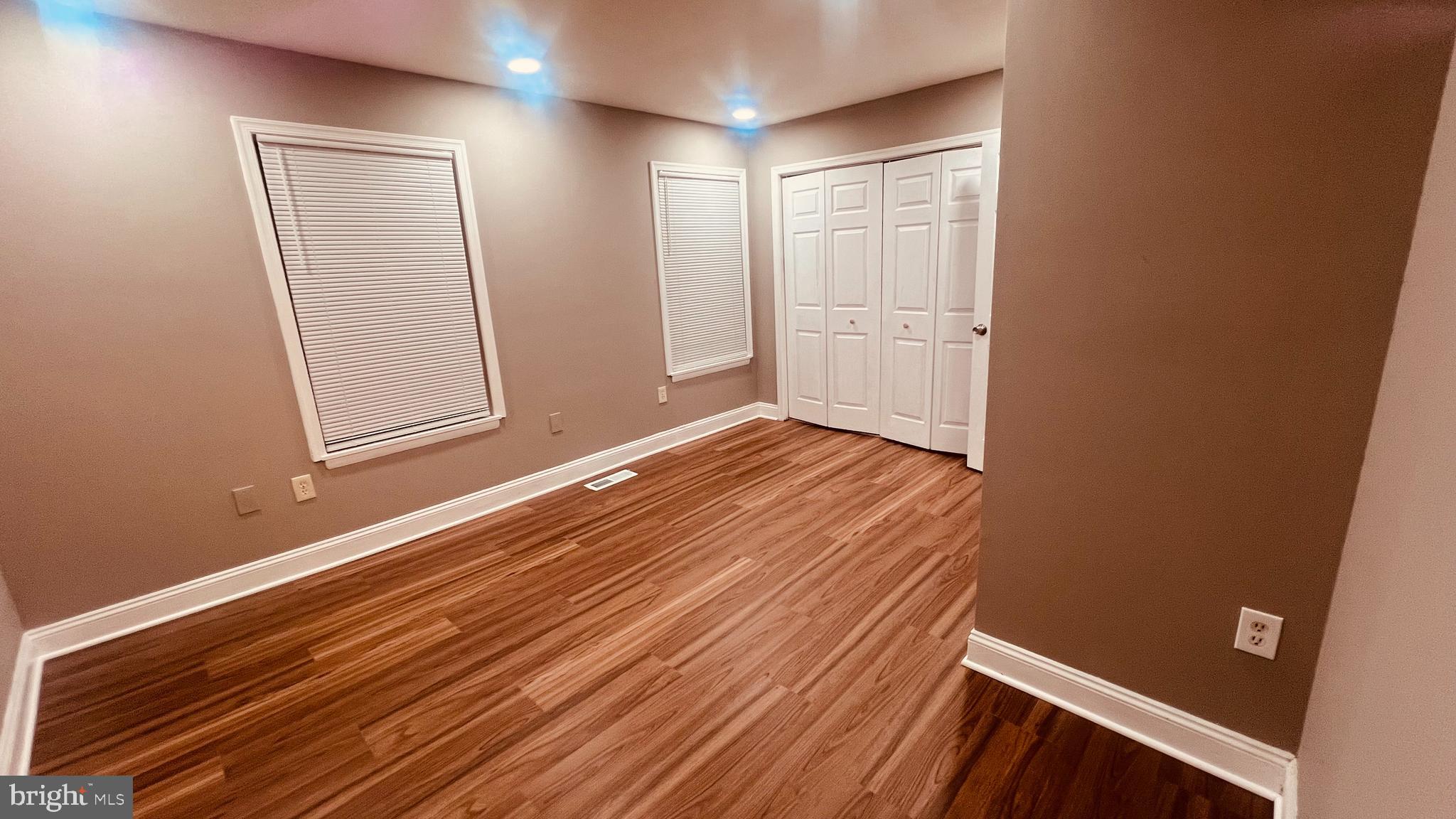 DALE CITY - Residential