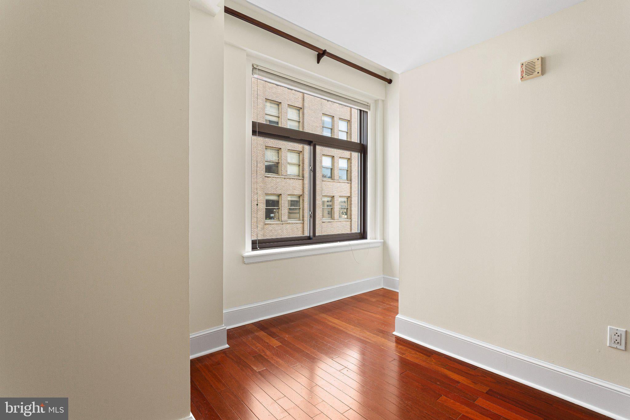 1500 CHESTNUT STREET 13E