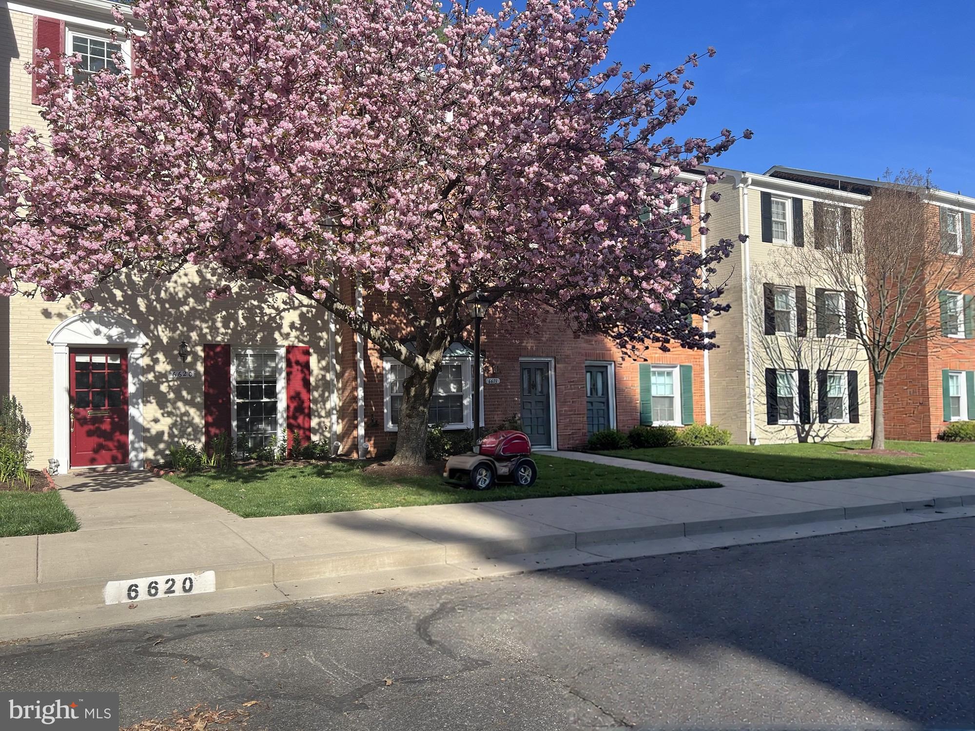 6620 BURLINGTON PLACE 6620