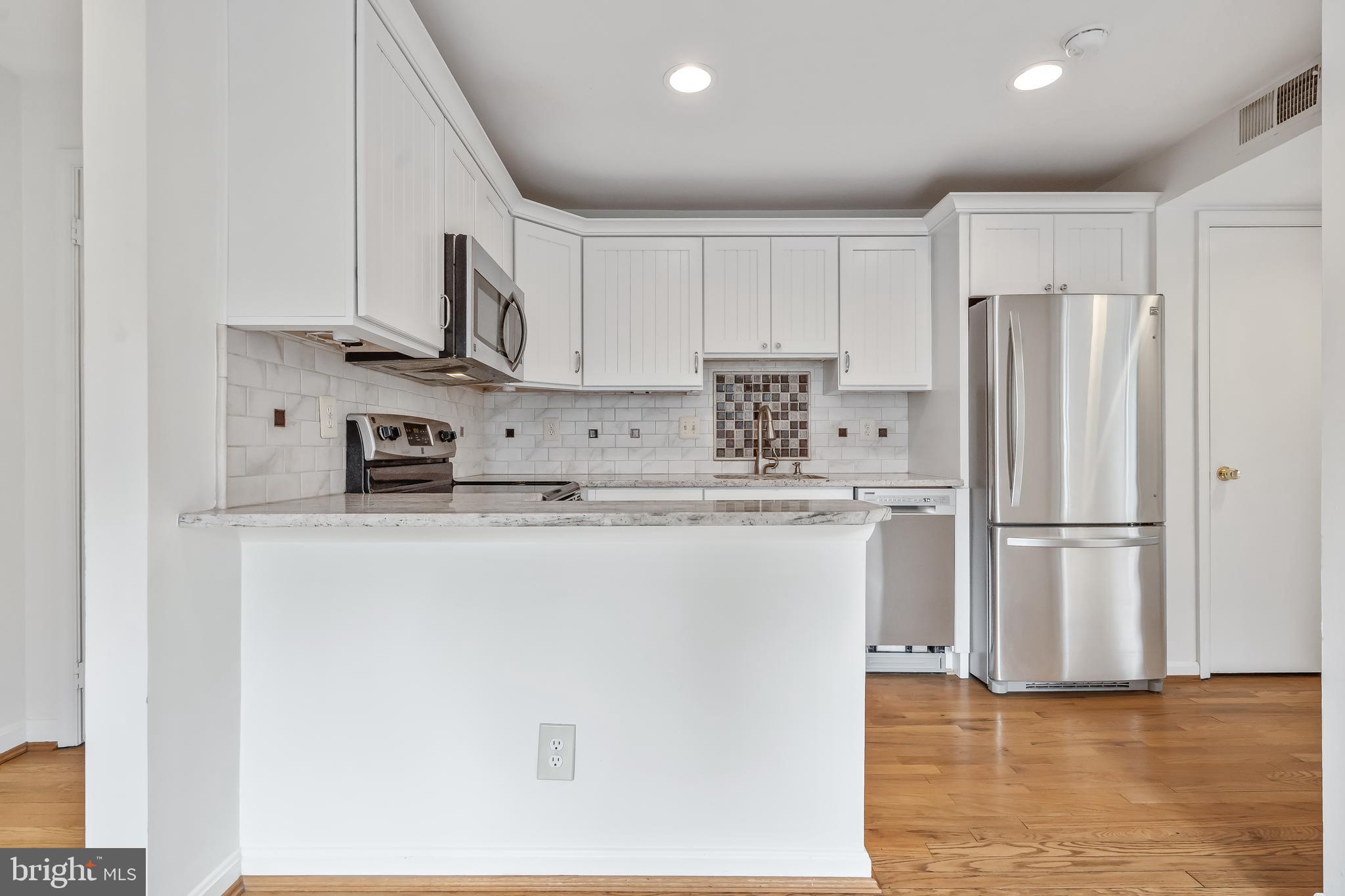 DEL RAY - Residential Lease