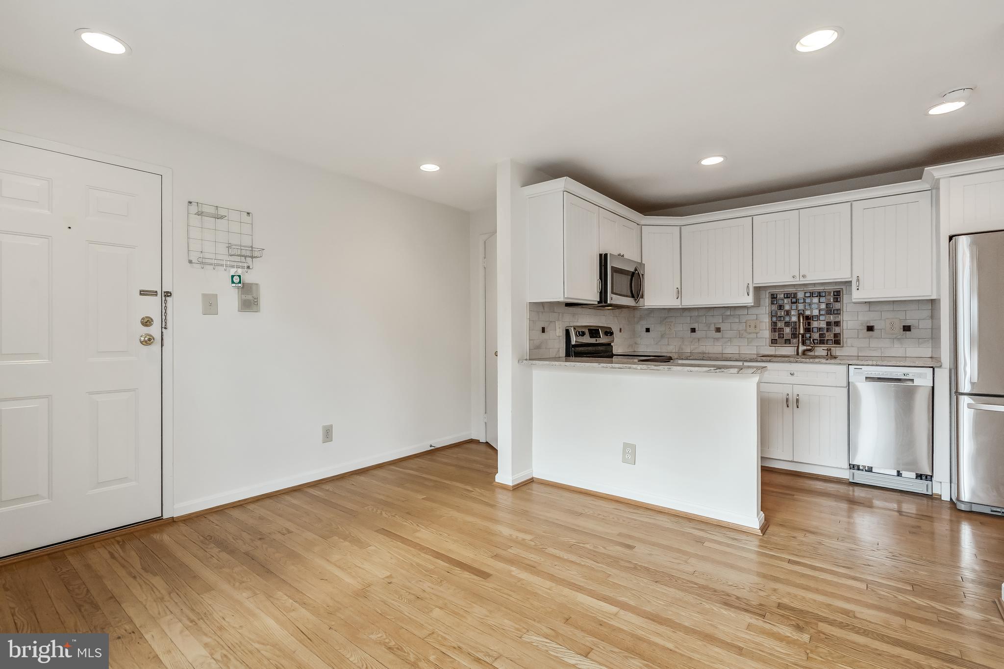 DEL RAY - Residential Lease