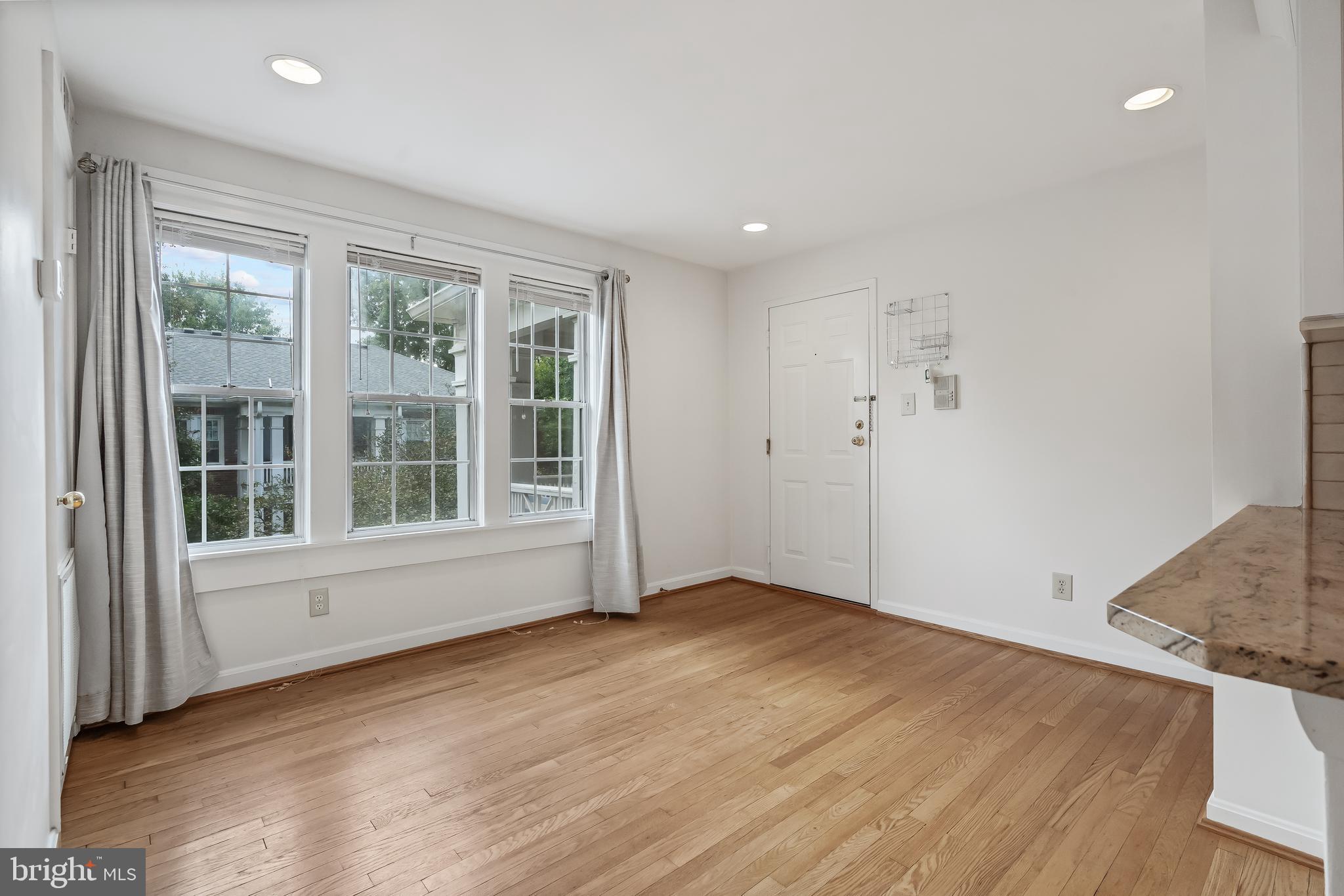 DEL RAY - Residential Lease