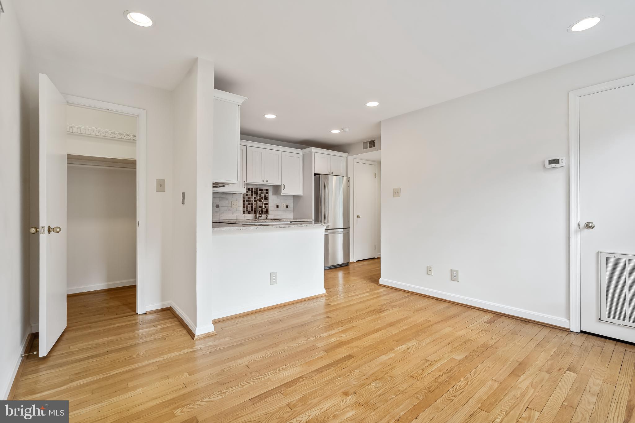 DEL RAY - Residential Lease