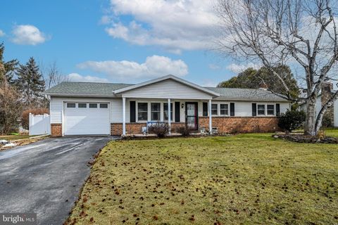 3541 VILLAGE ROAD DOVER PA 17315