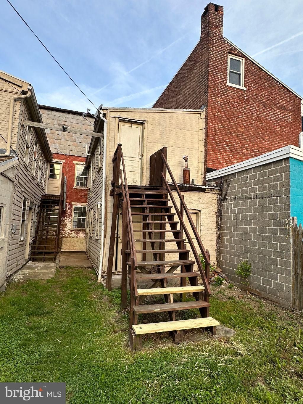 Photo of 329 N MULBERRY ST, LANCASTER, PA 17603 (MLS # PALA2033212)