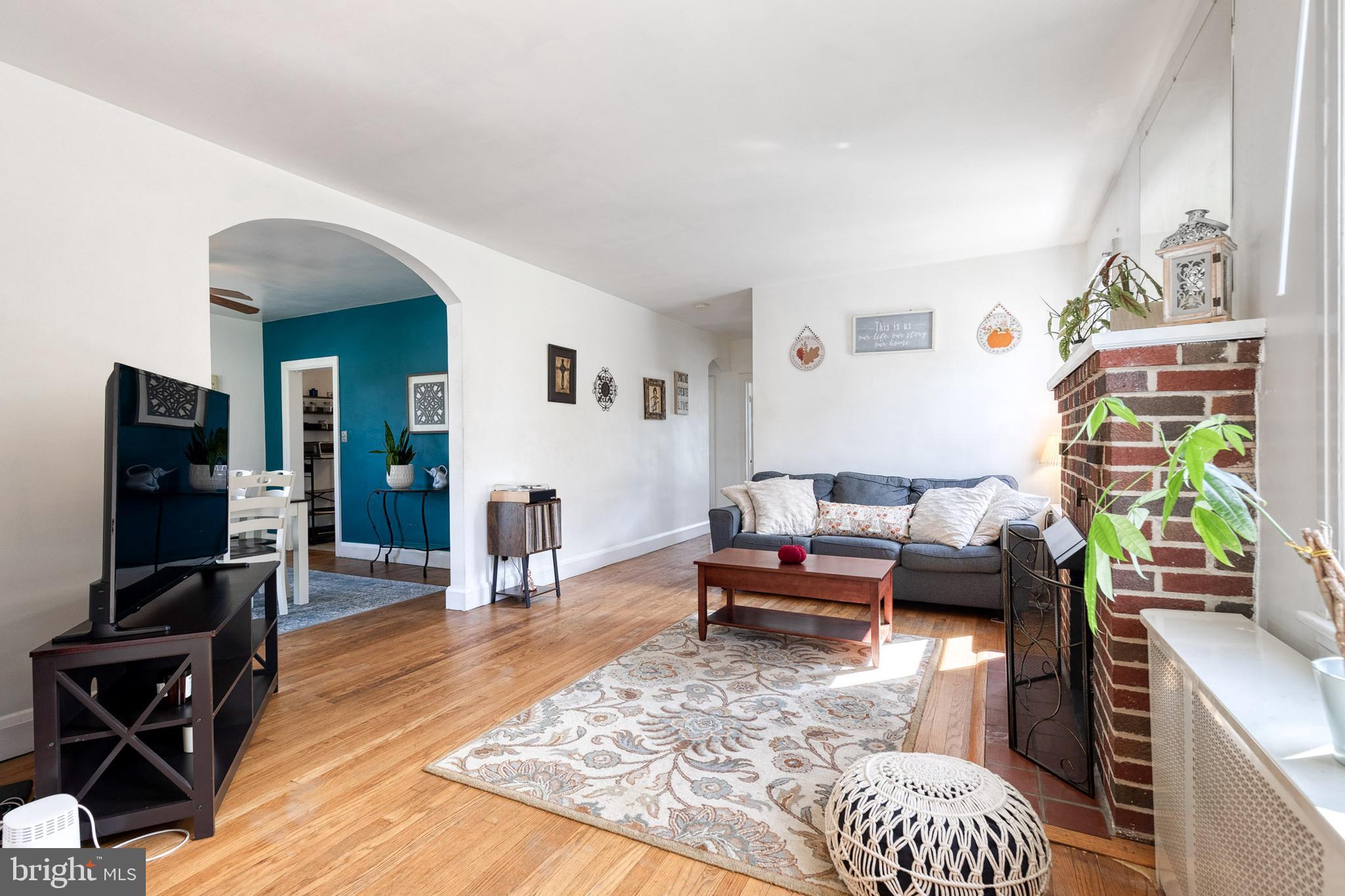 4401 GLENMORE AVENUE