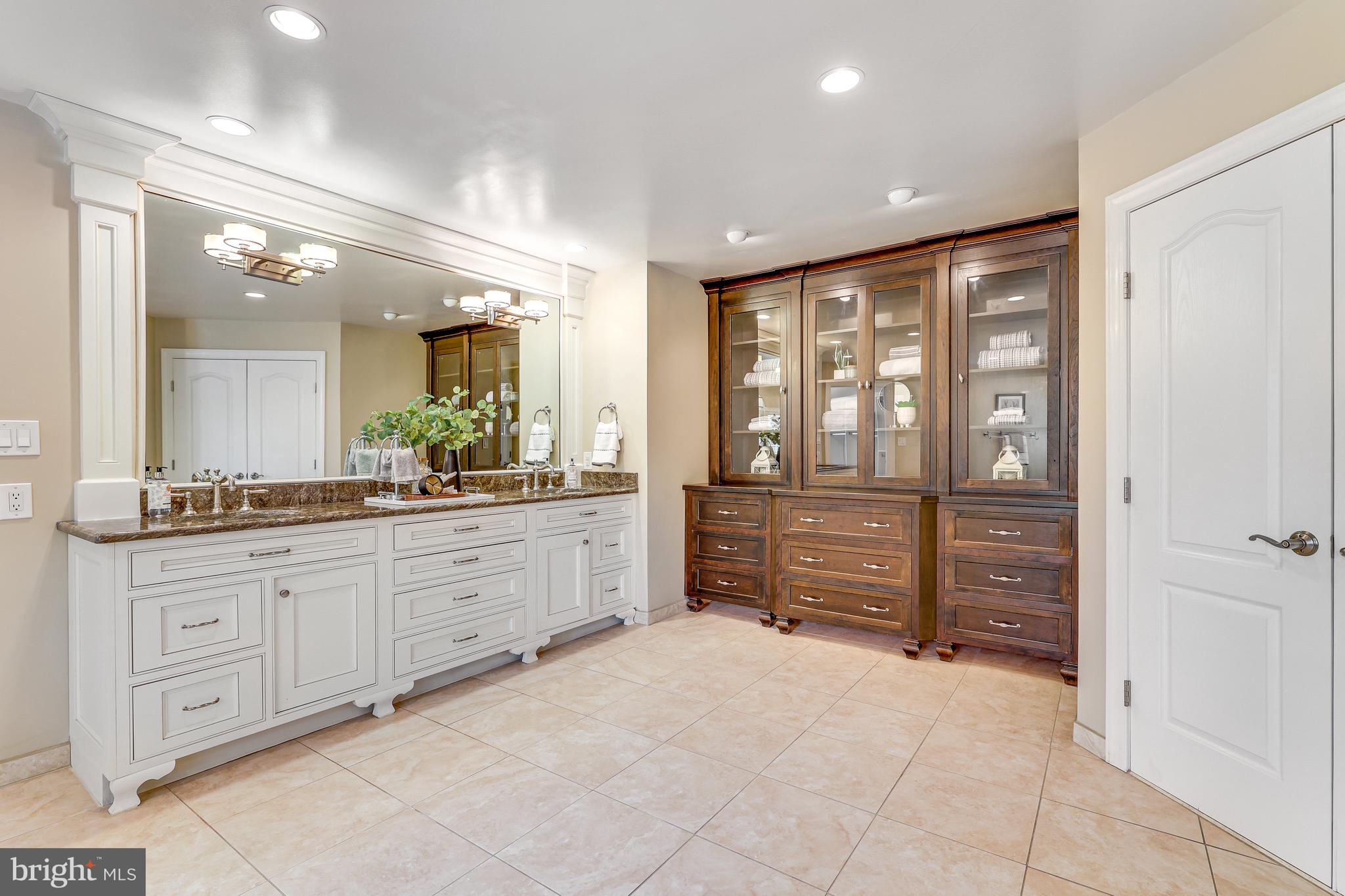 OAK HILL RESERVE - Residential