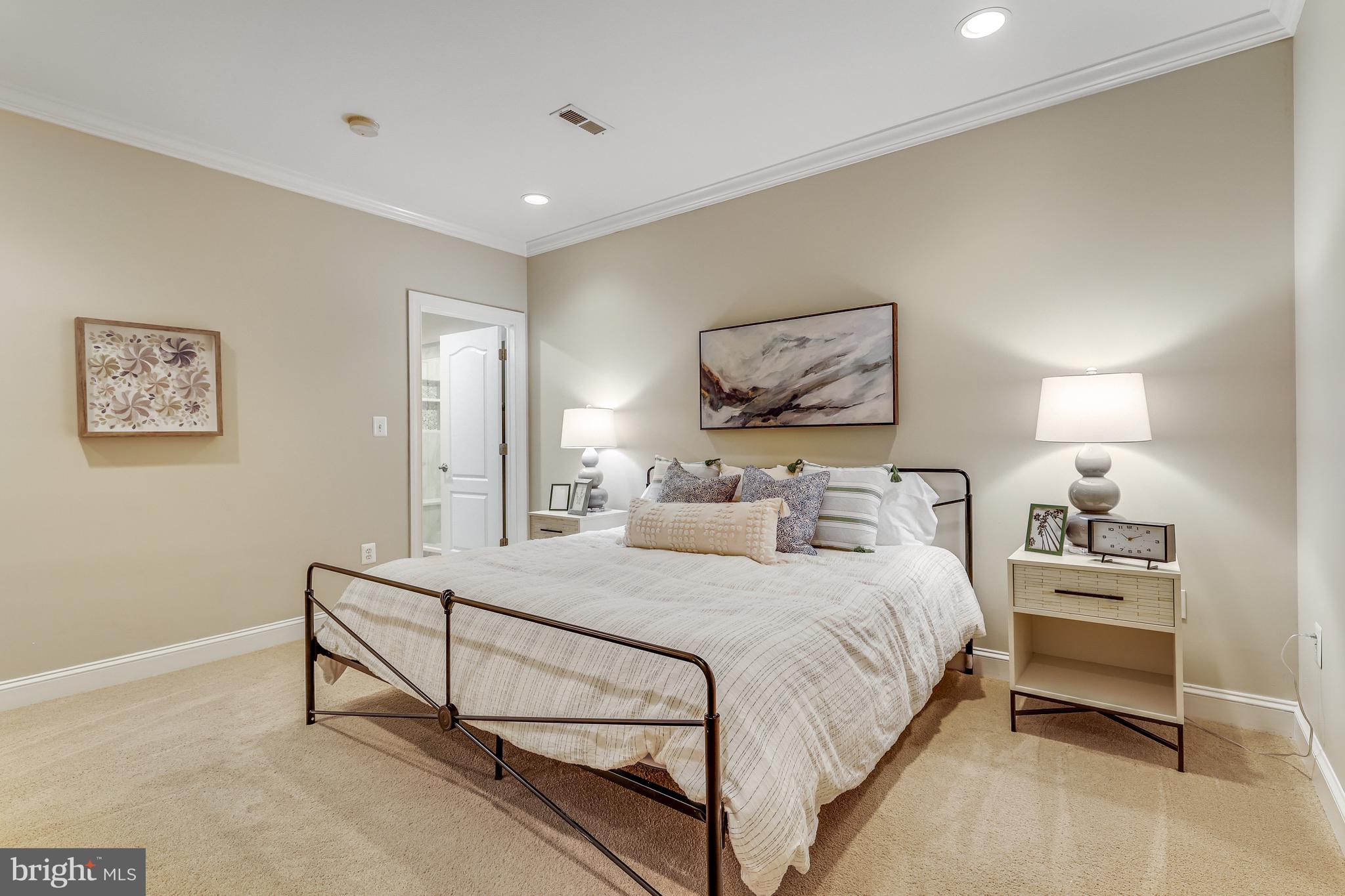 OAK HILL RESERVE - Residential