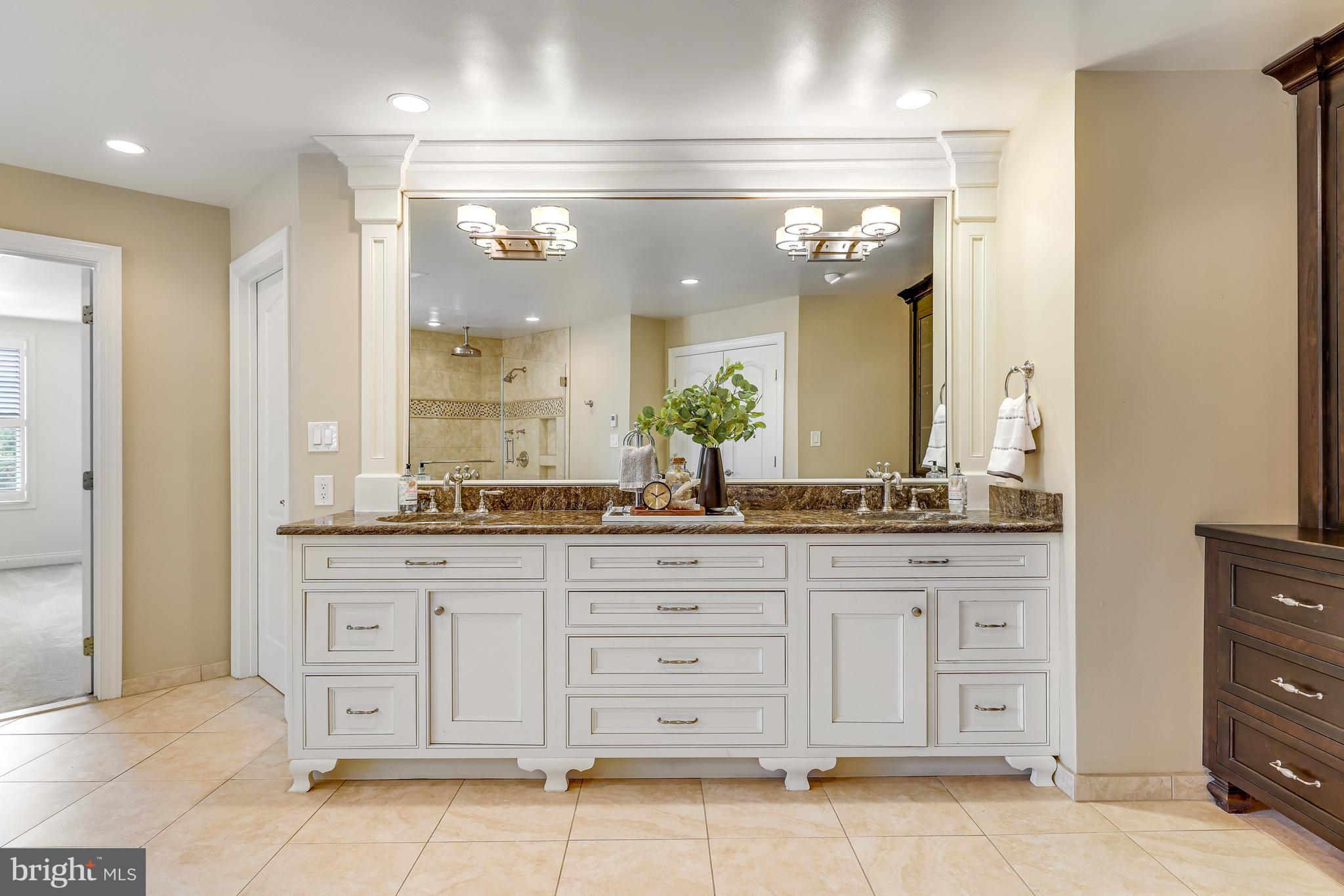 OAK HILL RESERVE - Residential