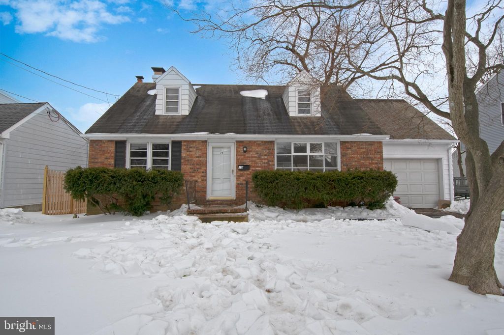 Photo of 15 Carolina Avenue, MORRISVILLE, PA 19067 (MLS # PABU2111304)