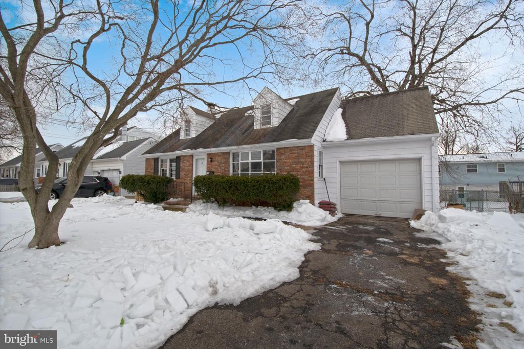 Photo of 15 Carolina Avenue, MORRISVILLE, PA 19067 (MLS # PABU2111304)
