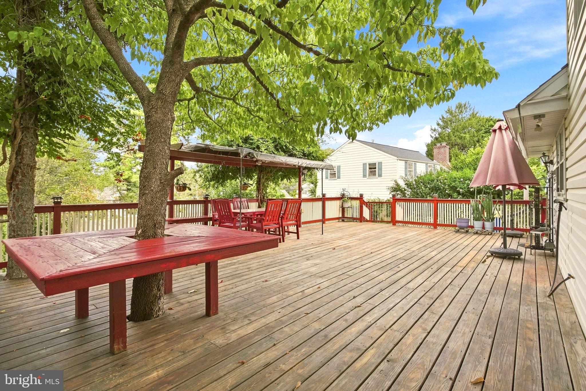 512 FIRETHORN ROAD