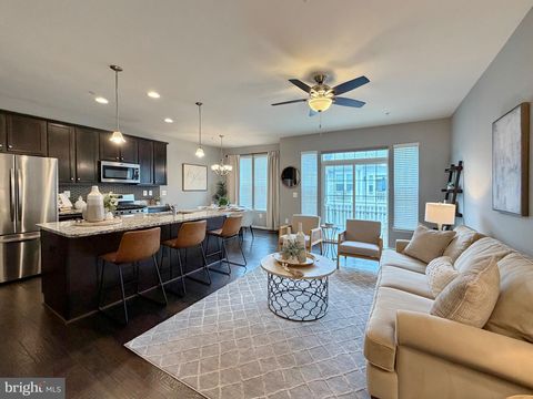 379 BUCKEYE CIRCLE LA PLATA MD 20646