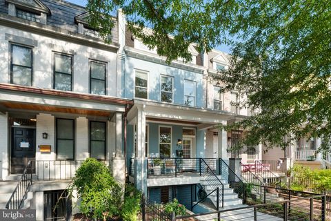 922 8TH STREET NE WASHINGTON DC 20002