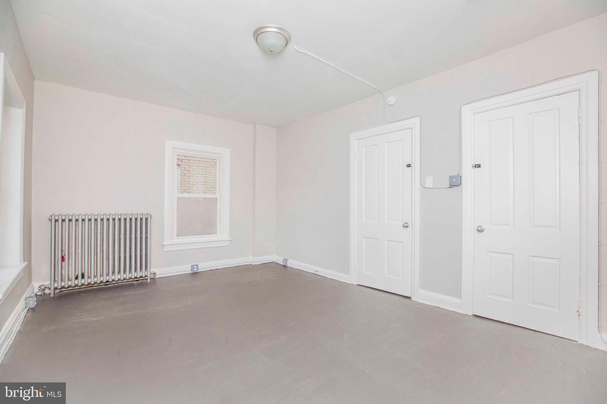 HAGERSTOWN - Residential