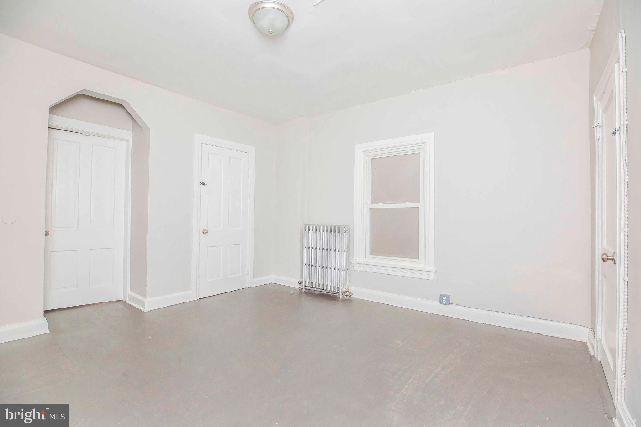 HAGERSTOWN - Residential