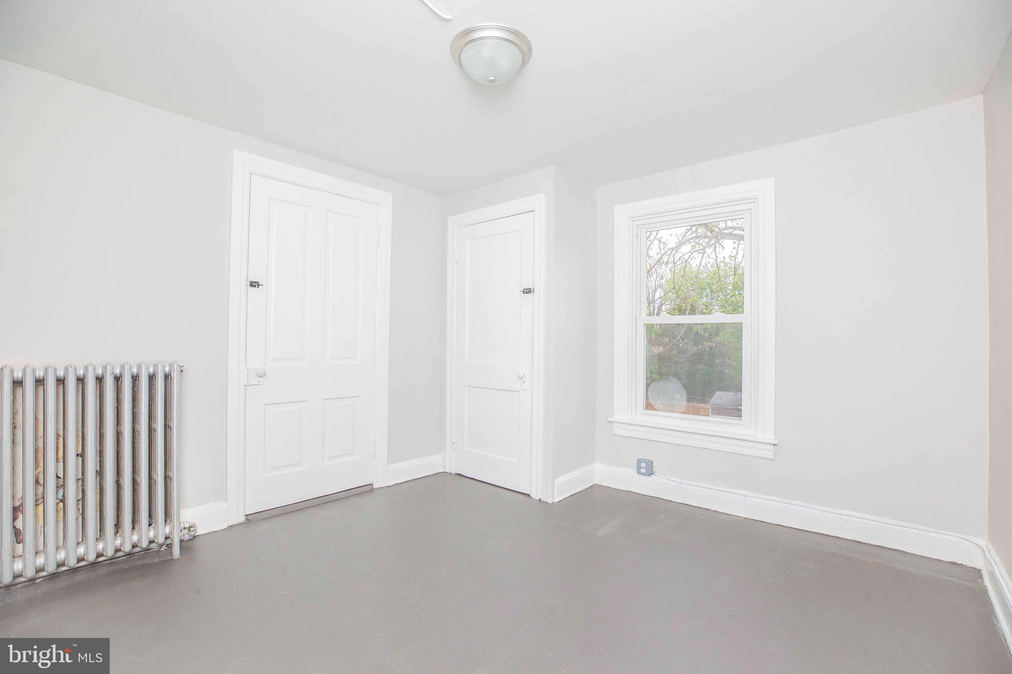 HAGERSTOWN - Residential