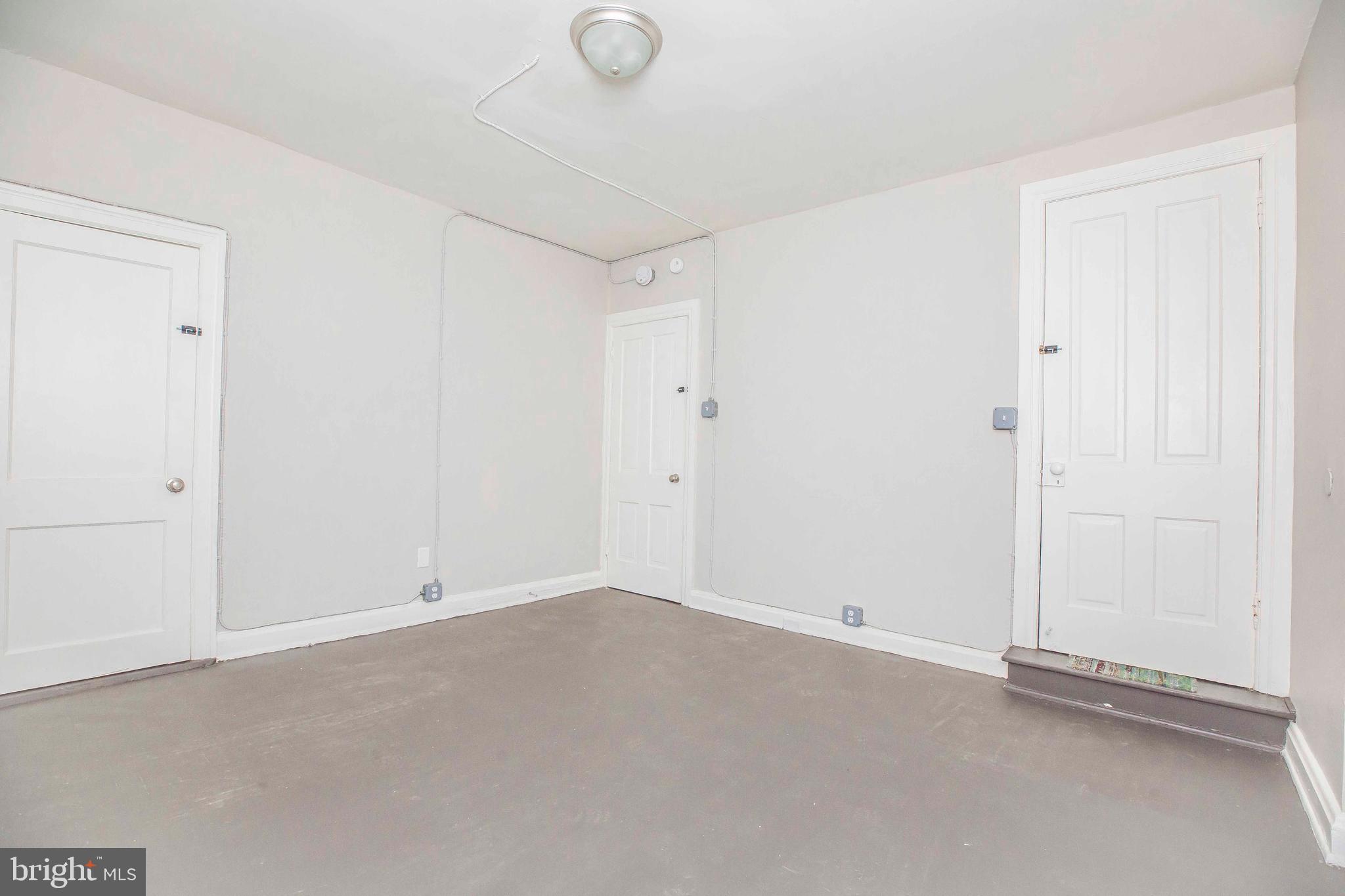 HAGERSTOWN - Residential