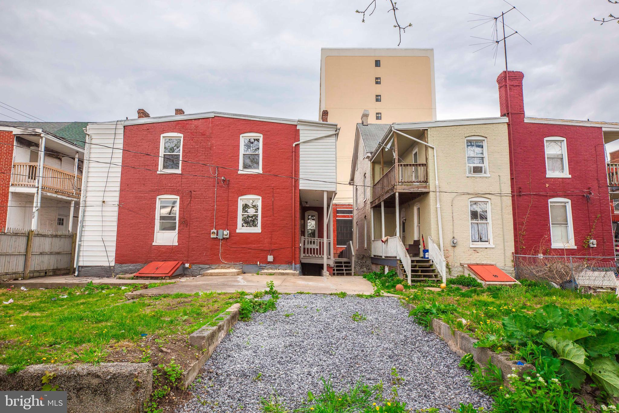 HAGERSTOWN - Residential