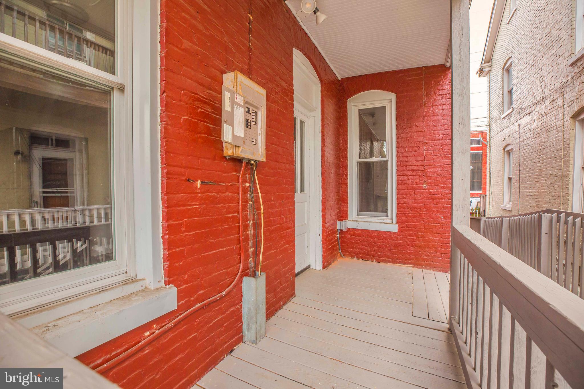 HAGERSTOWN - Residential