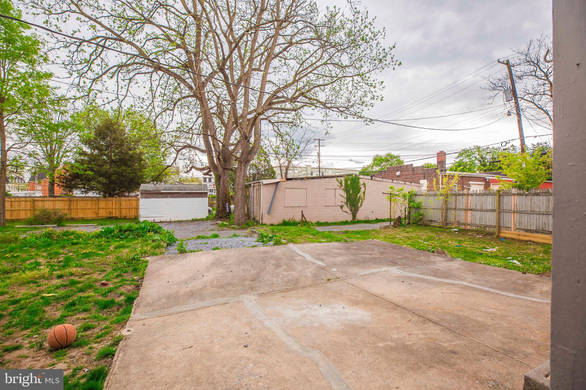 HAGERSTOWN - Residential