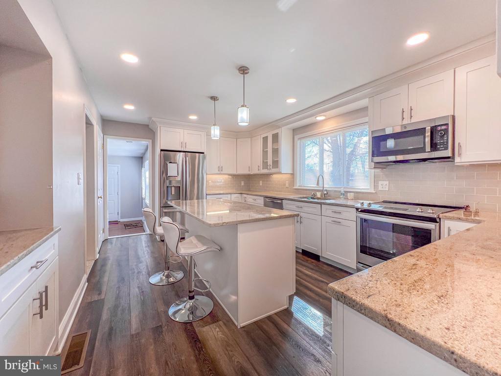 HIGHLAND PARK - Residential Lease