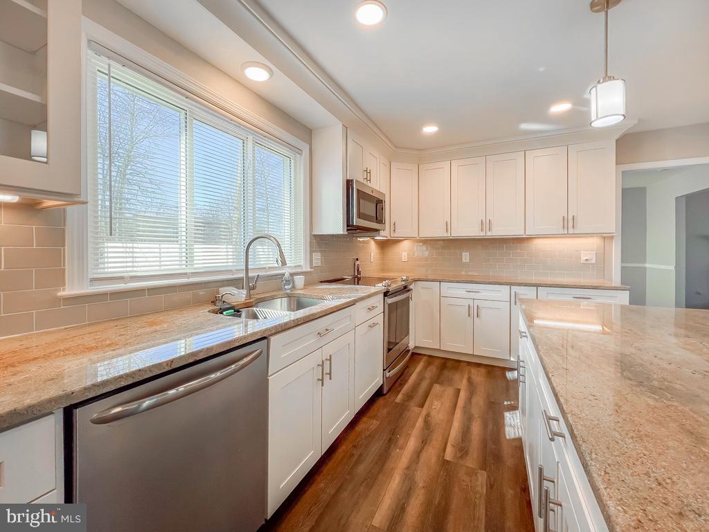 HIGHLAND PARK - Residential Lease