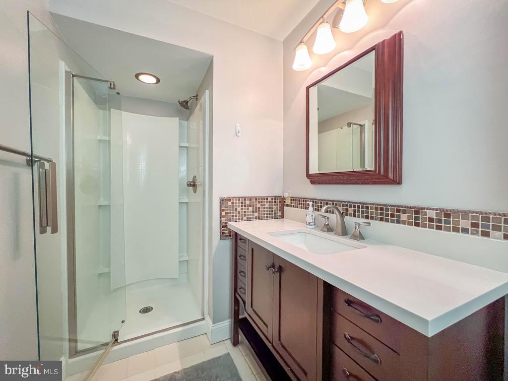 HIGHLAND PARK - Residential Lease