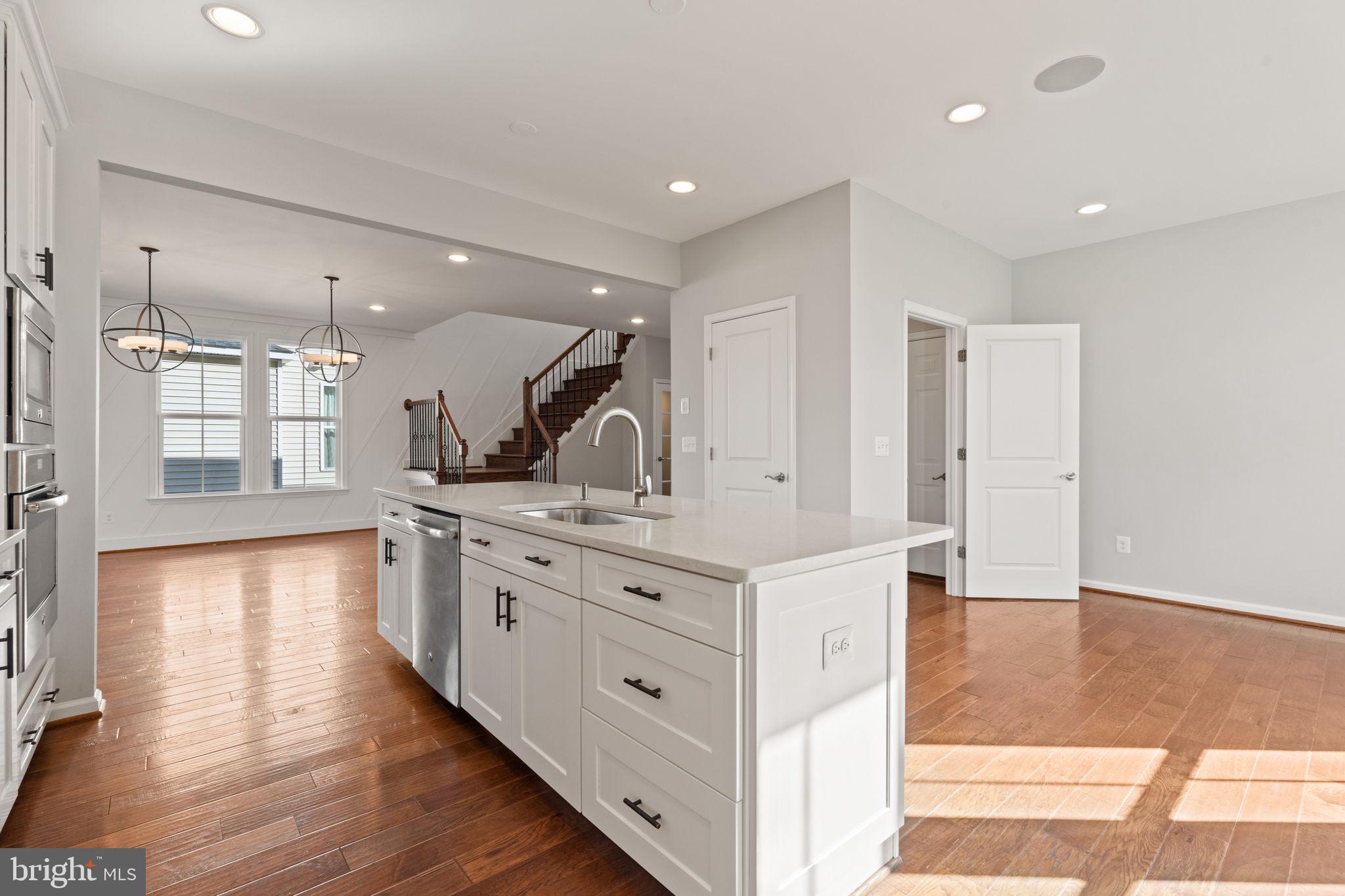 BRAMBLETON - Residential