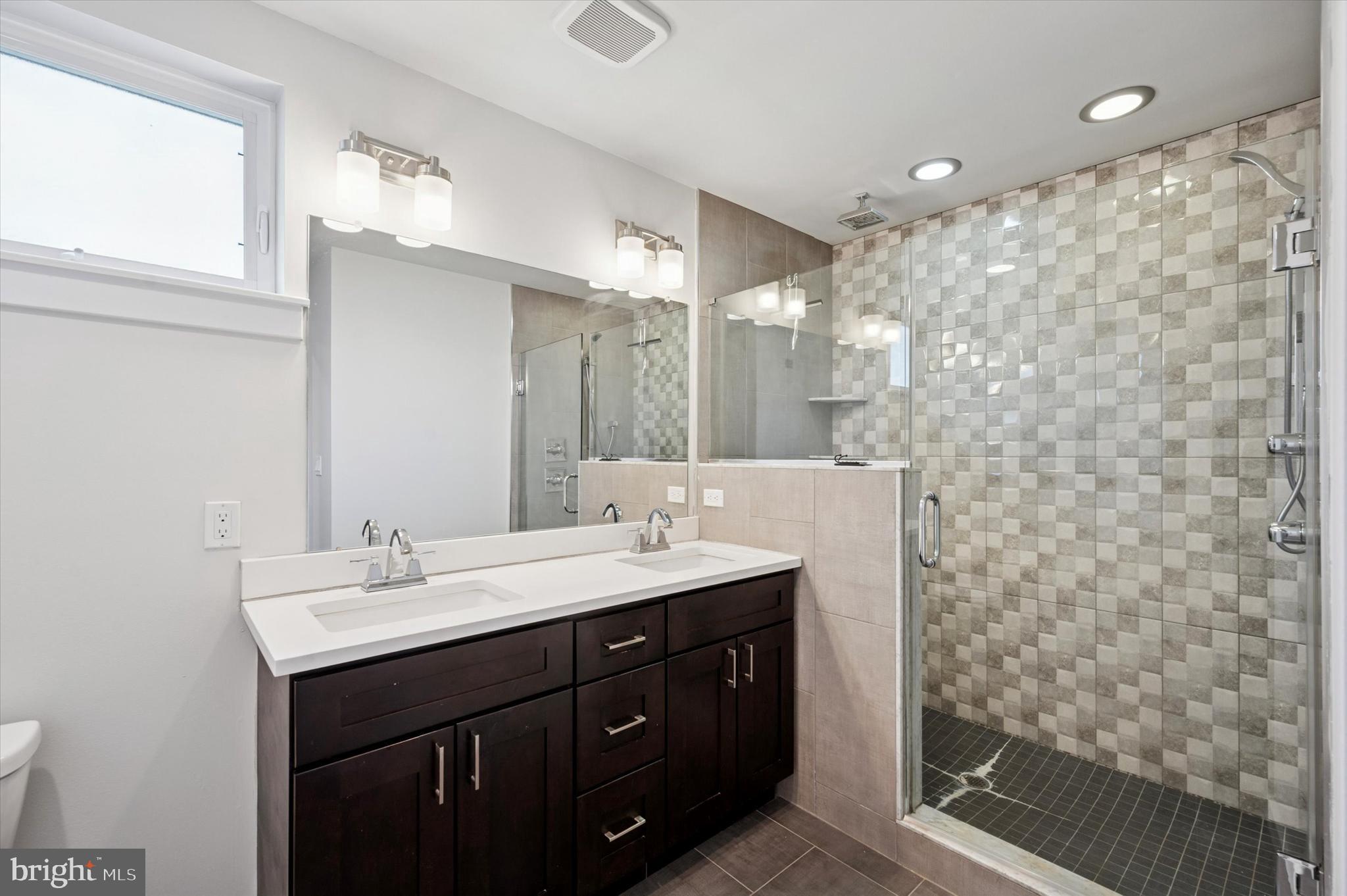 FISHTOWN - Residential Lease