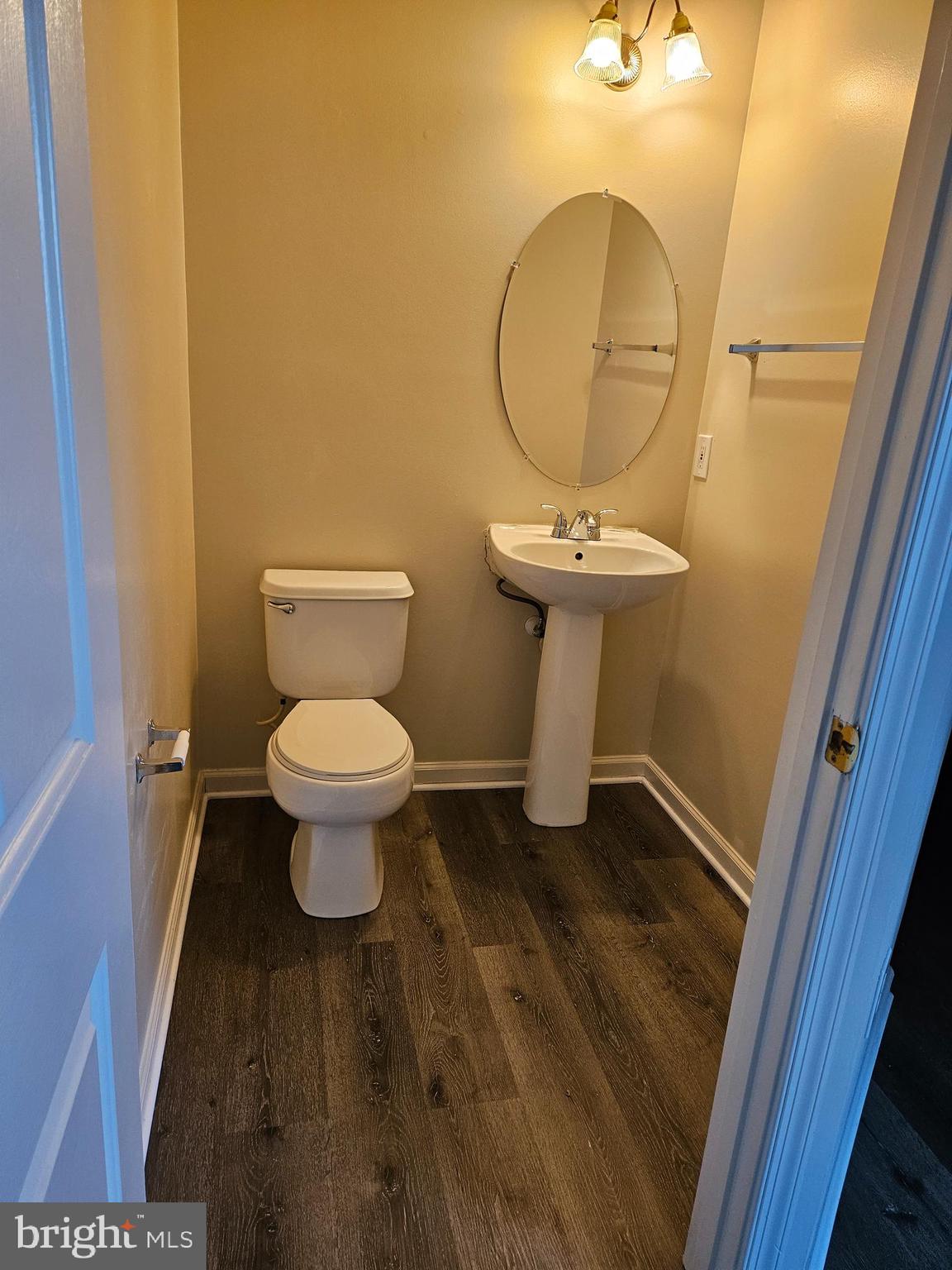 CONSTANT FRIENDSHIP - Residential