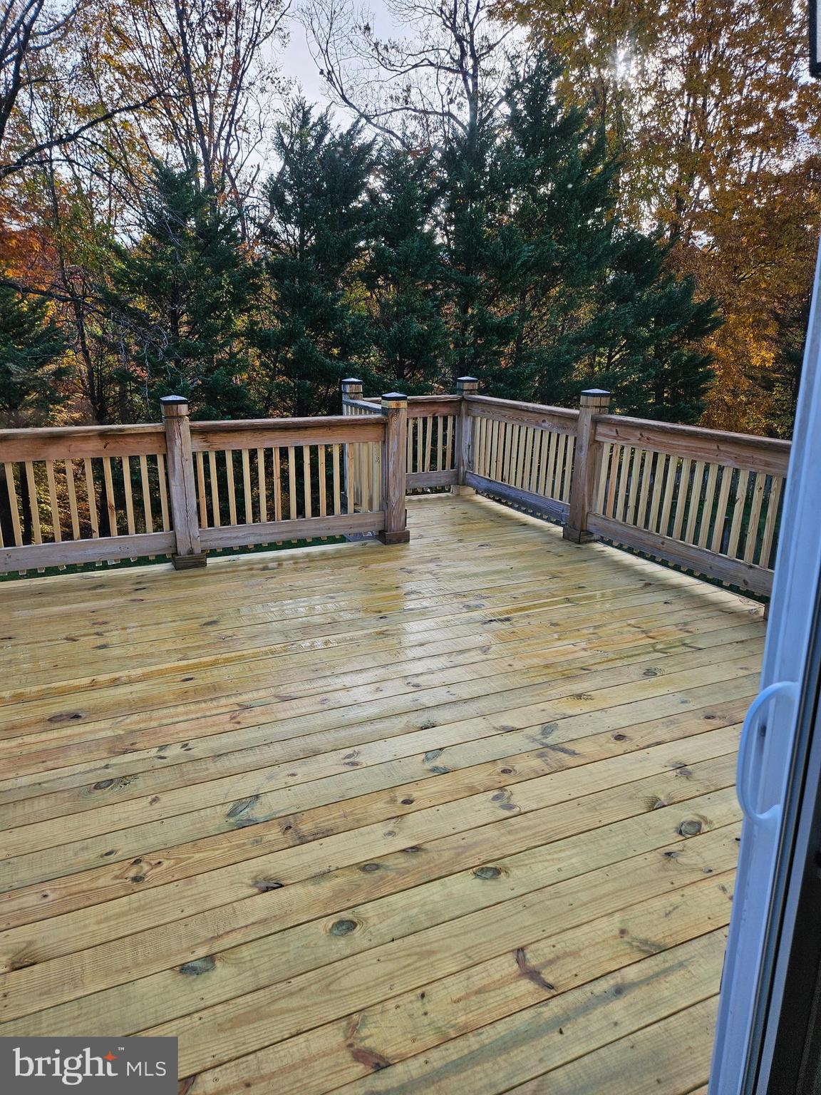 CONSTANT FRIENDSHIP - Residential