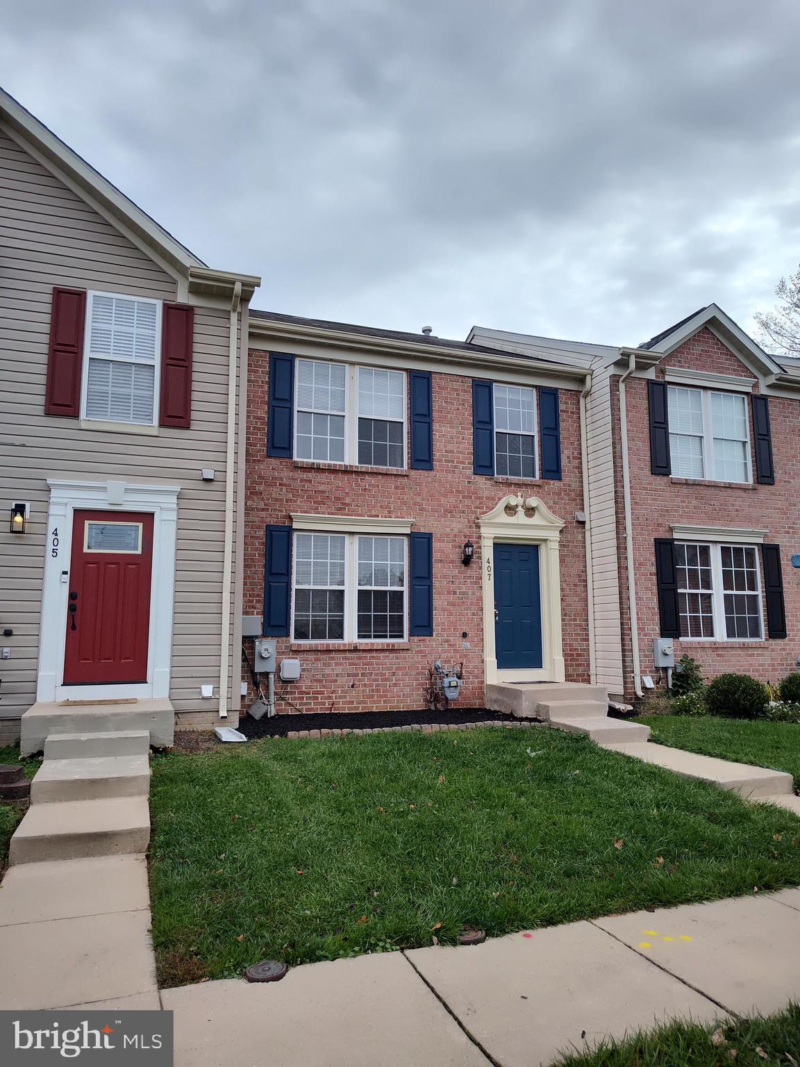 CONSTANT FRIENDSHIP - Residential