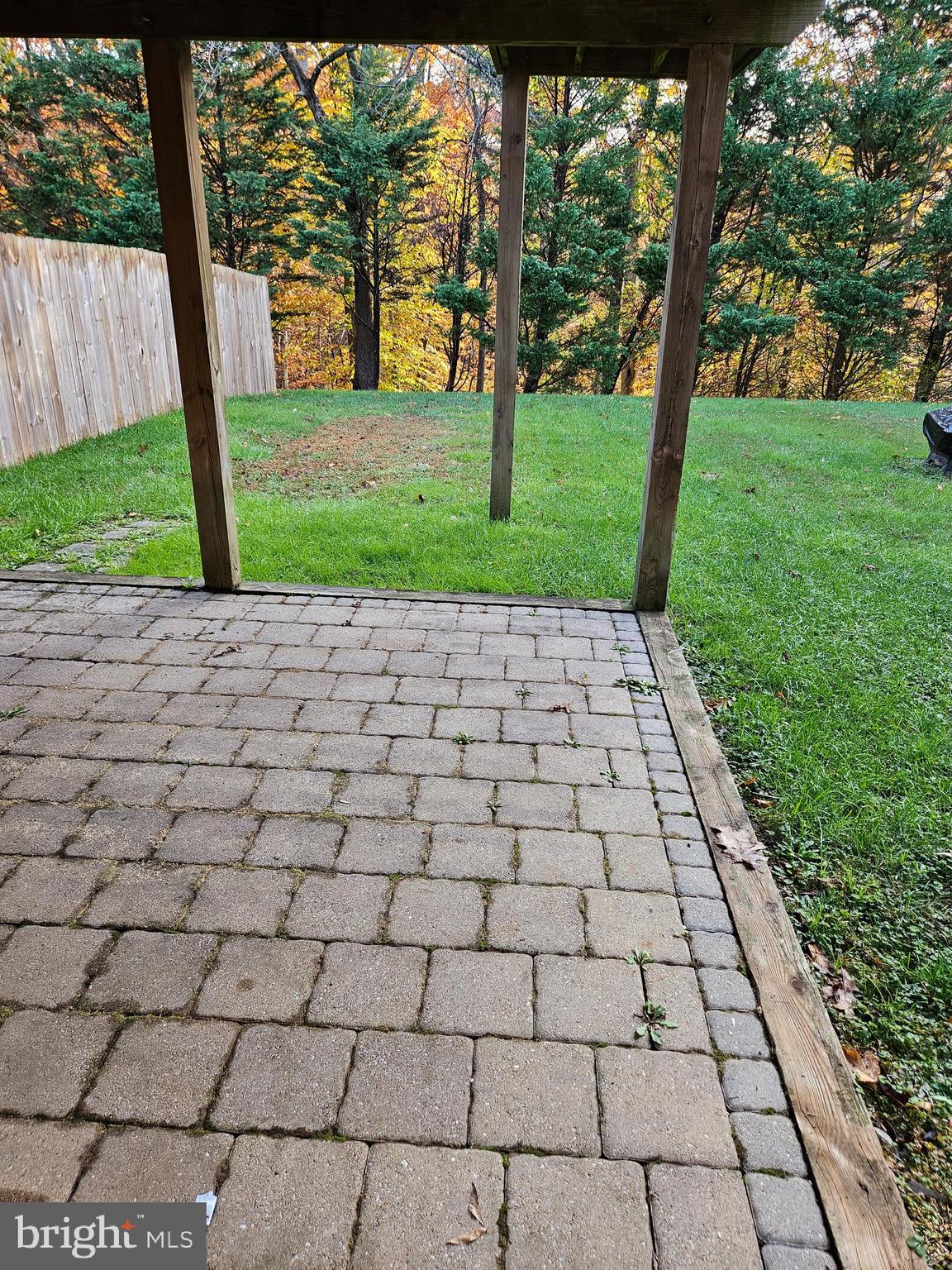 CONSTANT FRIENDSHIP - Residential